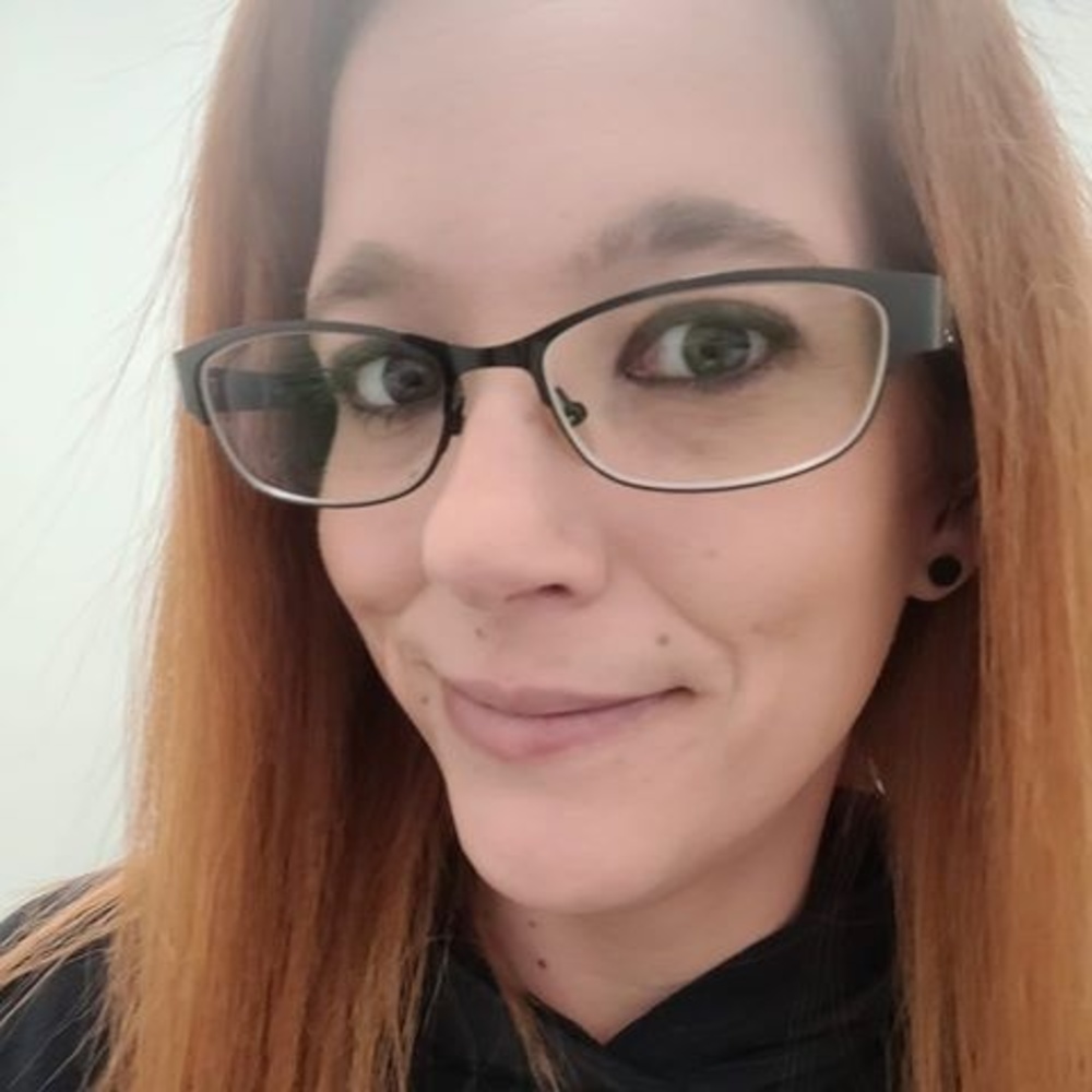 Meet your Posher, Edria